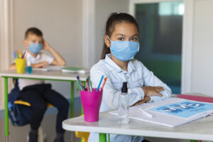 vacuna covid en centros educativos